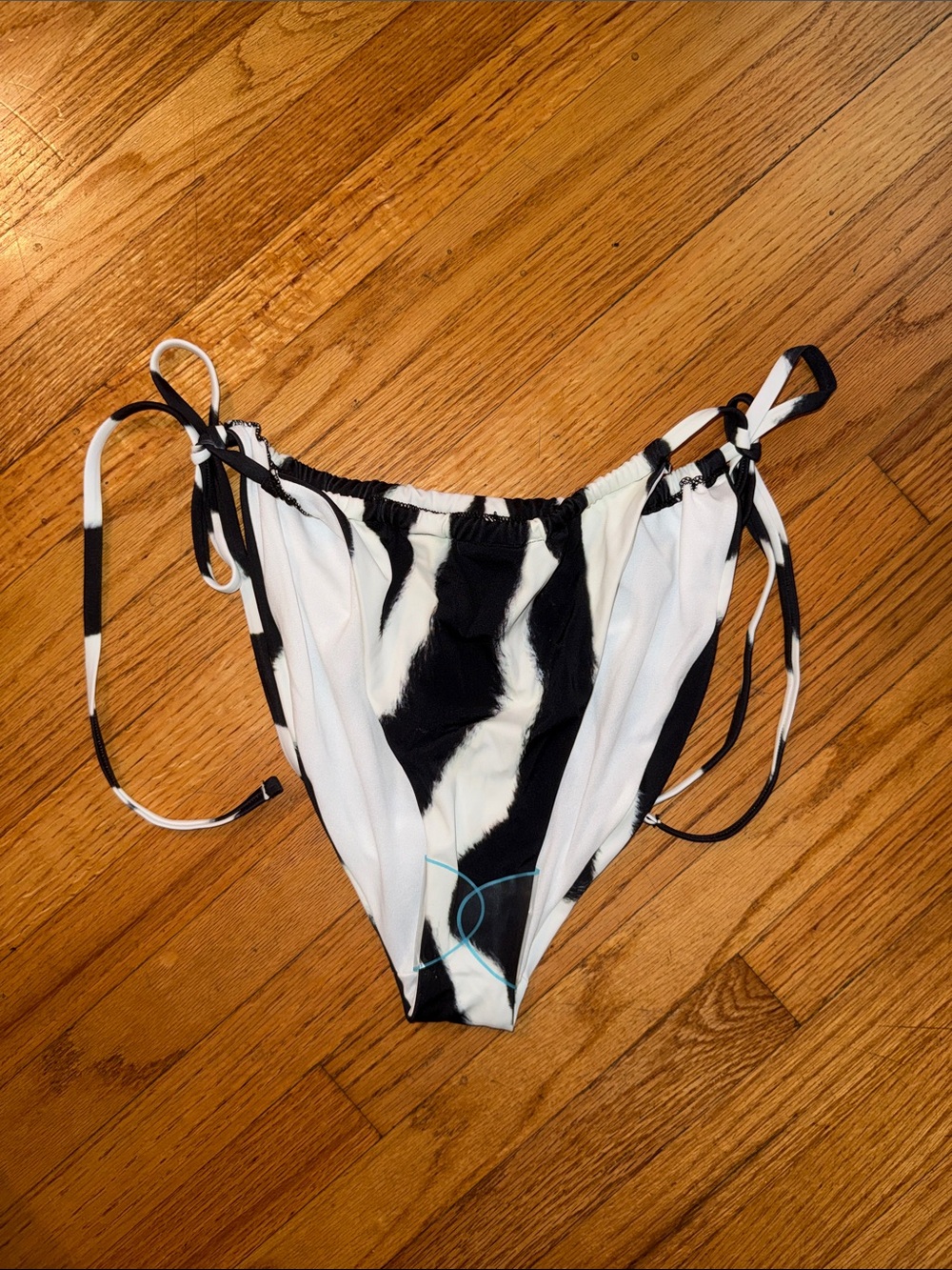 ASOS Black & White print string bikini swim bottoms 14 plus curve NWOT